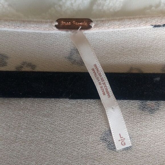 Free People-To The Tropics Tee.. Size L - Picture 6 of 12